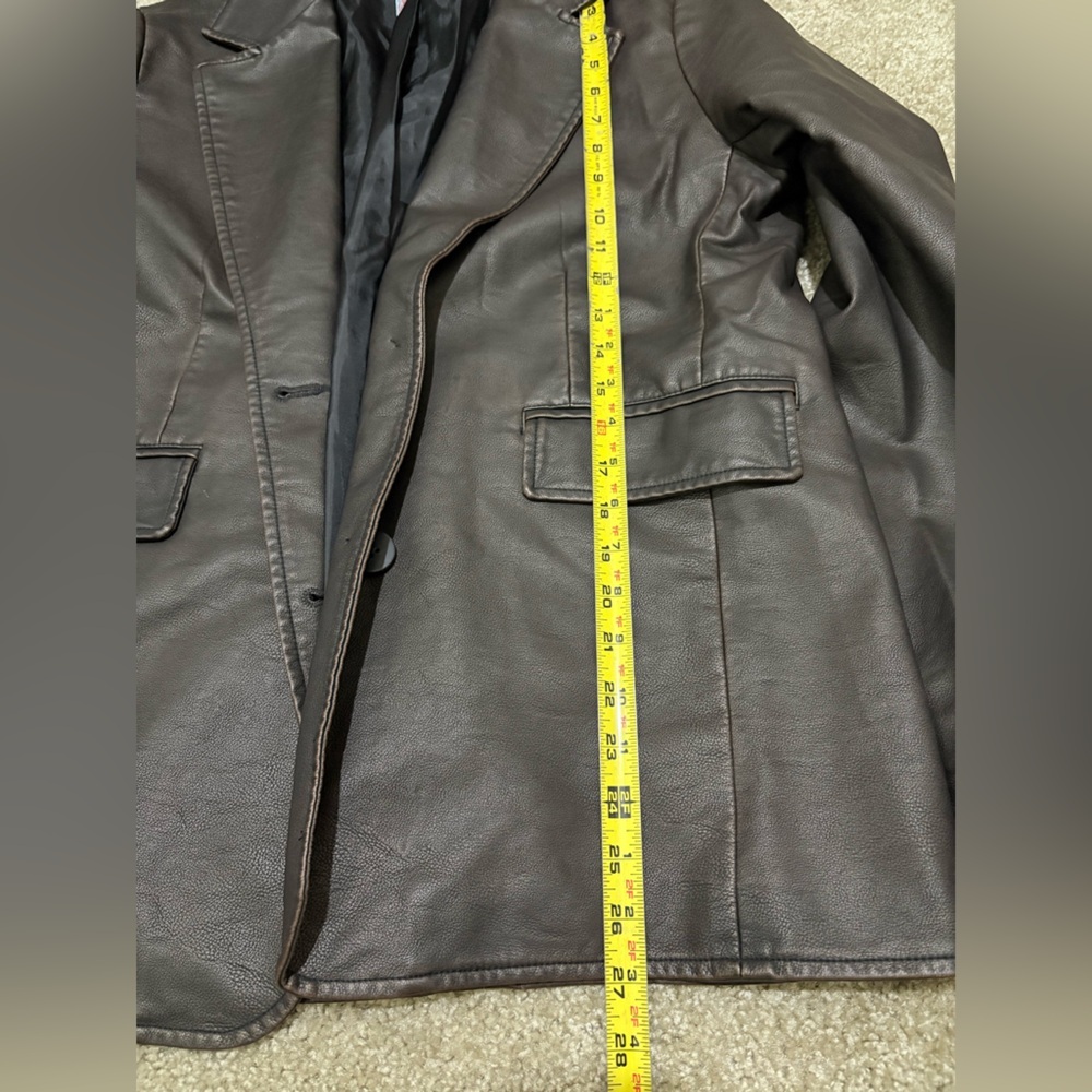 NWOT Urban Outfitters Jules Faux Leather Blazer Medium - Picture 9 of 9